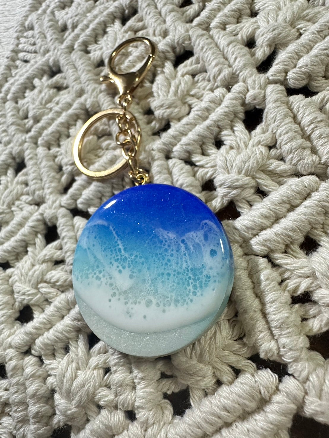 期間限定・お買い得商品: |産地直送 エメラルドグリーンの海 ハートレジン シェル入り おびき寄せ ヘアゴム